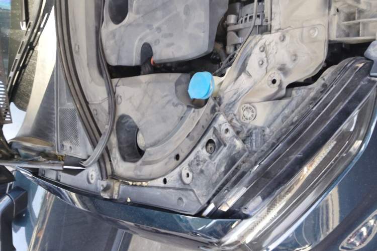 Used Wey VV7 2020 2.0T Flagship Edition Engine Bay Right