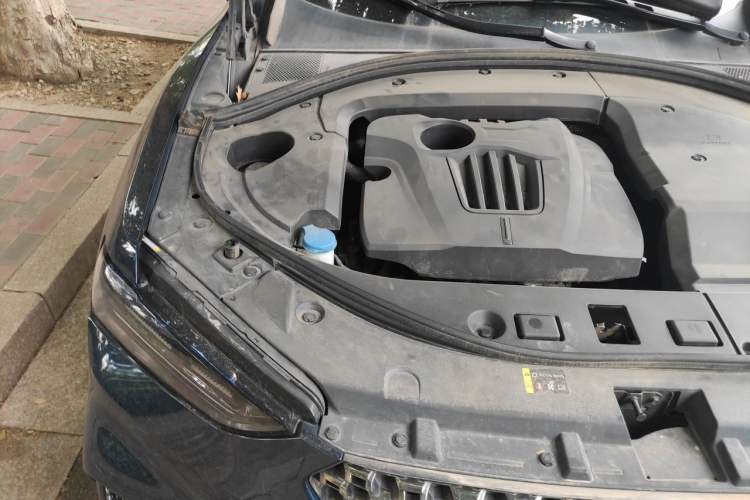 Used Wey VV7 2020 2.0T Flagship Edition Engine Bay Right