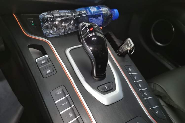 Used Wey VV7 2020 2.0T Flagship Edition Gear Lever