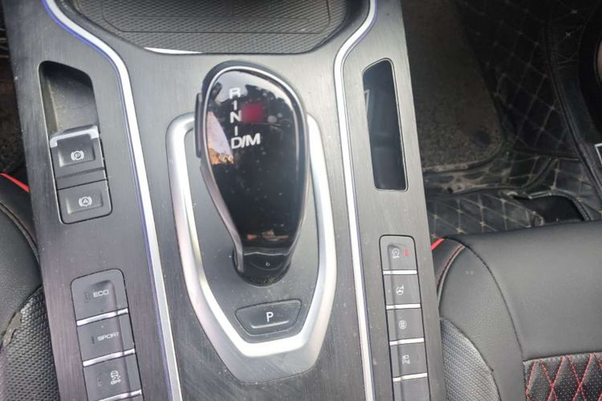 Used Wey VV7 2020 2.0T Flagship Edition Gear Lever