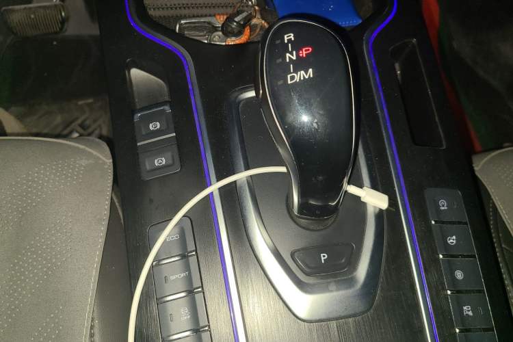 Used Wey VV7 2020 2.0T Flagship Edition Gear Lever