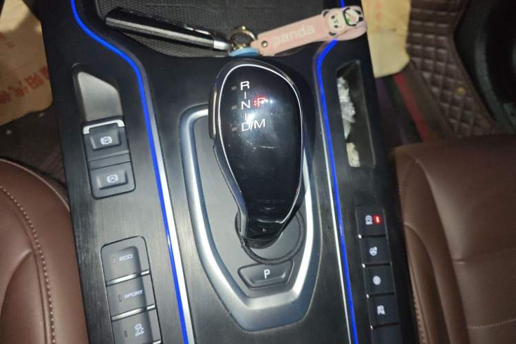 Used Wey VV7 2020 2.0T Flagship Edition Gear Lever