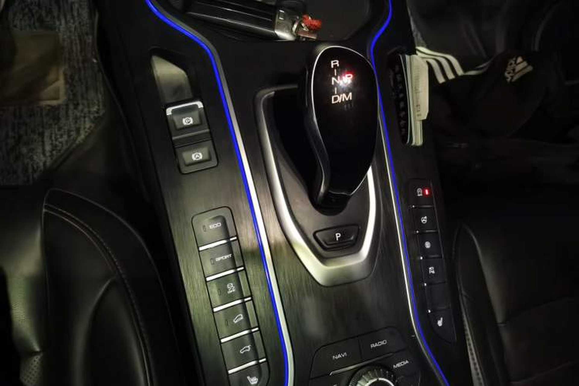 Used Wey VV7 2020 2.0T Ultra-Luxury Version Gear Lever