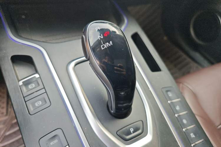Used Wey VV7 2020 2.0T Flagship Edition Gear Lever