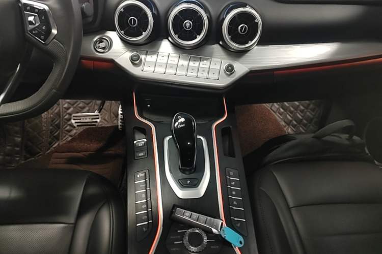 Used Wey VV7 2020 2.0T Flagship Edition Gear Lever