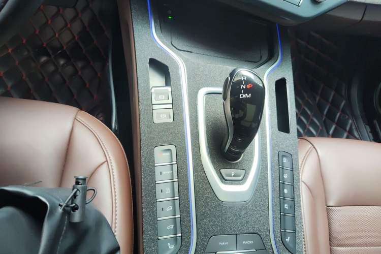 Used Wey VV7 2020 2.0T Flagship Edition Gear Lever