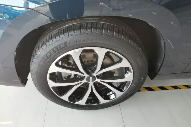 Used Wey VV7 2020 2.0T Flagship Edition Left Front Wheel Hub