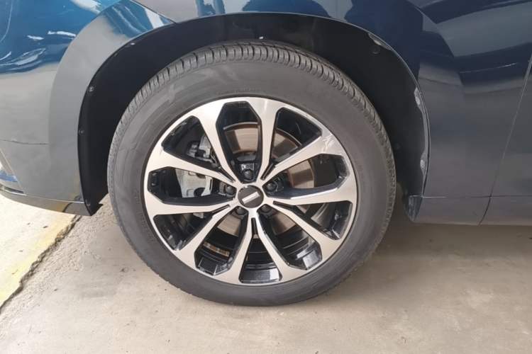 Used Wey VV7 2020 2.0T Ultra-Luxury Version Left Front Wheel Hub