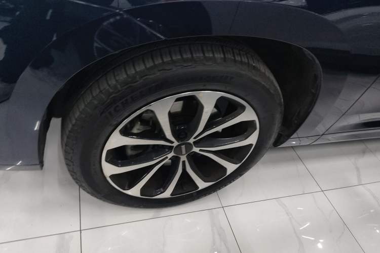 Used Wey VV7 2020 2.0T Ultra-Luxury Version Left Front Wheel Hub