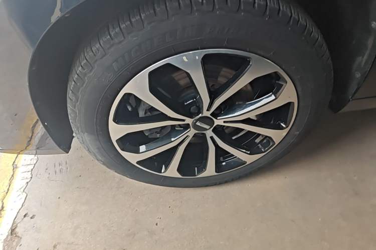 Used Wey VV7 2020 2.0T Ultra-Luxury Version Left Front Wheel Hub