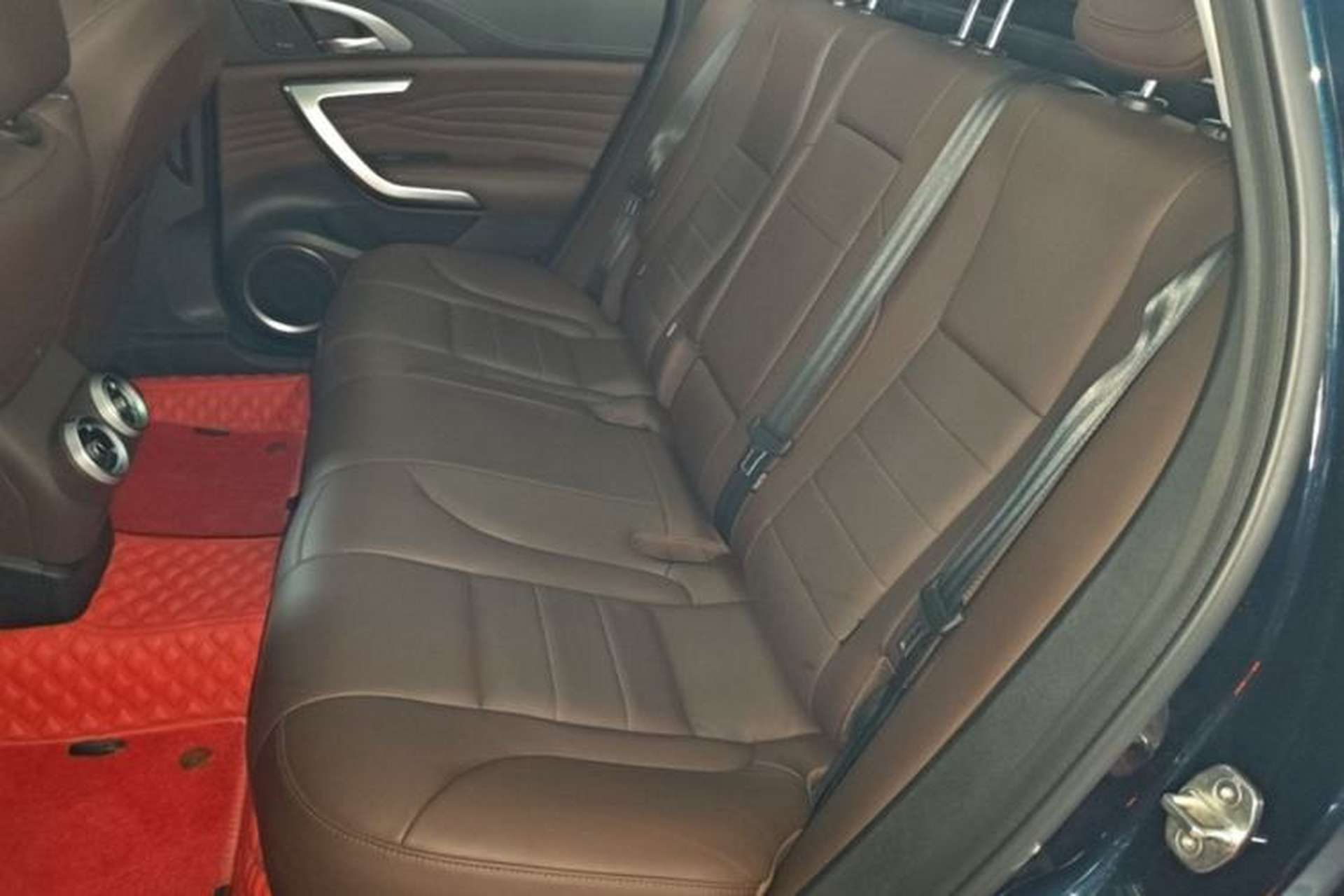 Used Wey VV7 2020 2.0T Ultra-Luxury Version Left Rear Seat