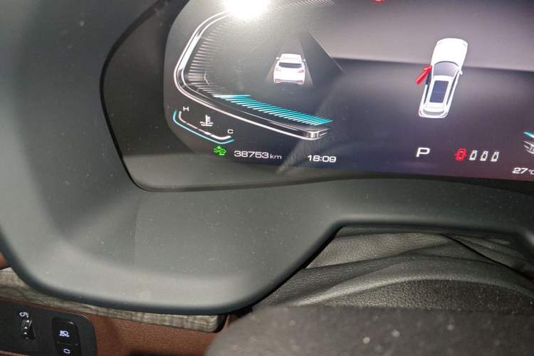 Used Wey VV7 2020 2.0T Flagship Edition Odometer Close Up