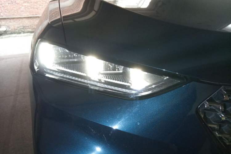 Used Wey VV7 2020 2.0T Flagship Edition Right Front Headlight