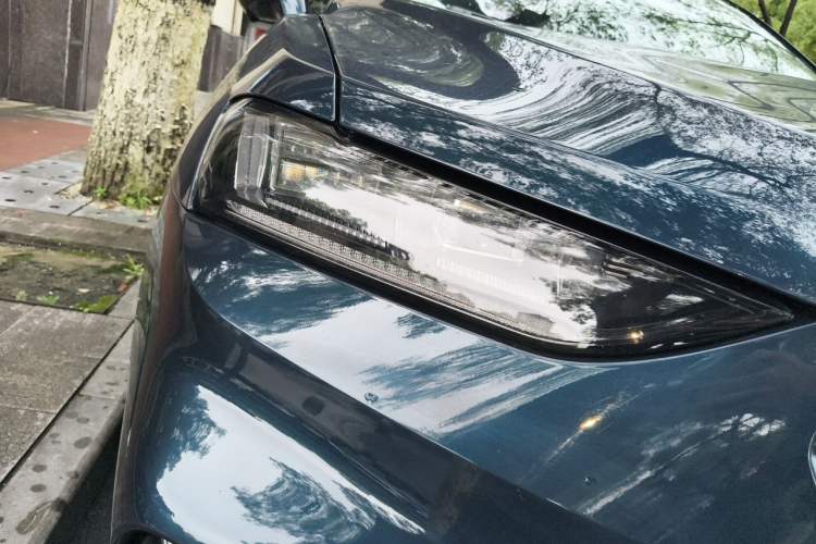 Used Wey VV7 2020 2.0T Flagship Edition Right Front Headlight