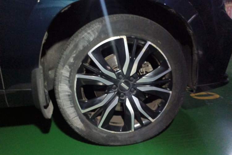 Used Wey VV7 2020 2.0T Flagship Edition Right Front Wheel Hub