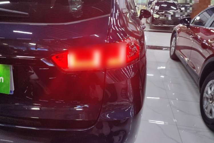 Used Wey VV7 2020 2.0T Ultra-Luxury Version Right Rear Taillight