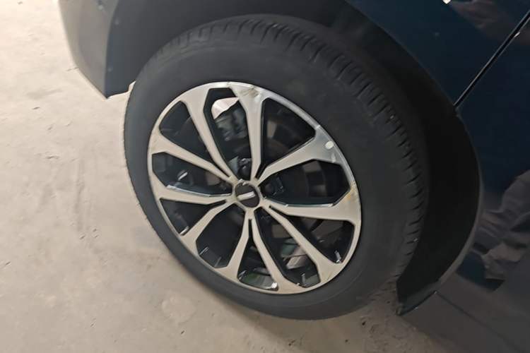 Used Wey VV7 2020 2.0T Ultra-Luxury Version Right Rear Wheel Hub