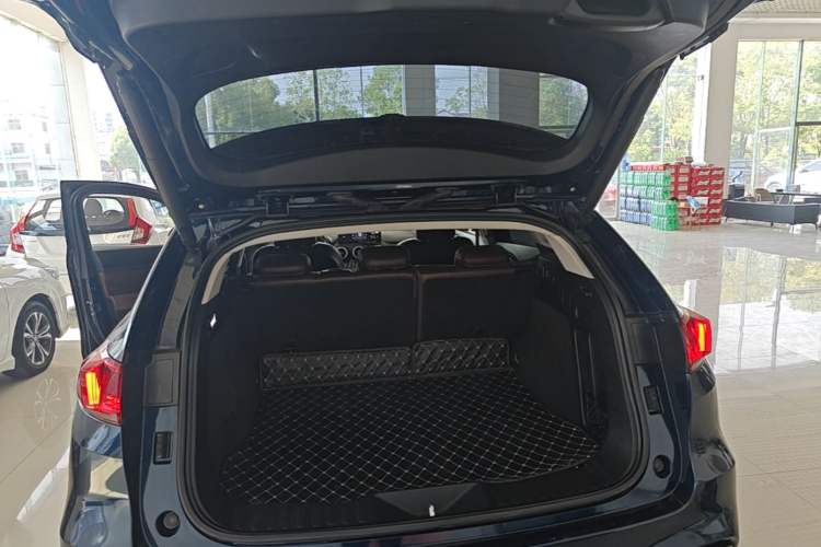 Used Wey VV7 2020 2.0T Flagship Edition Trunk