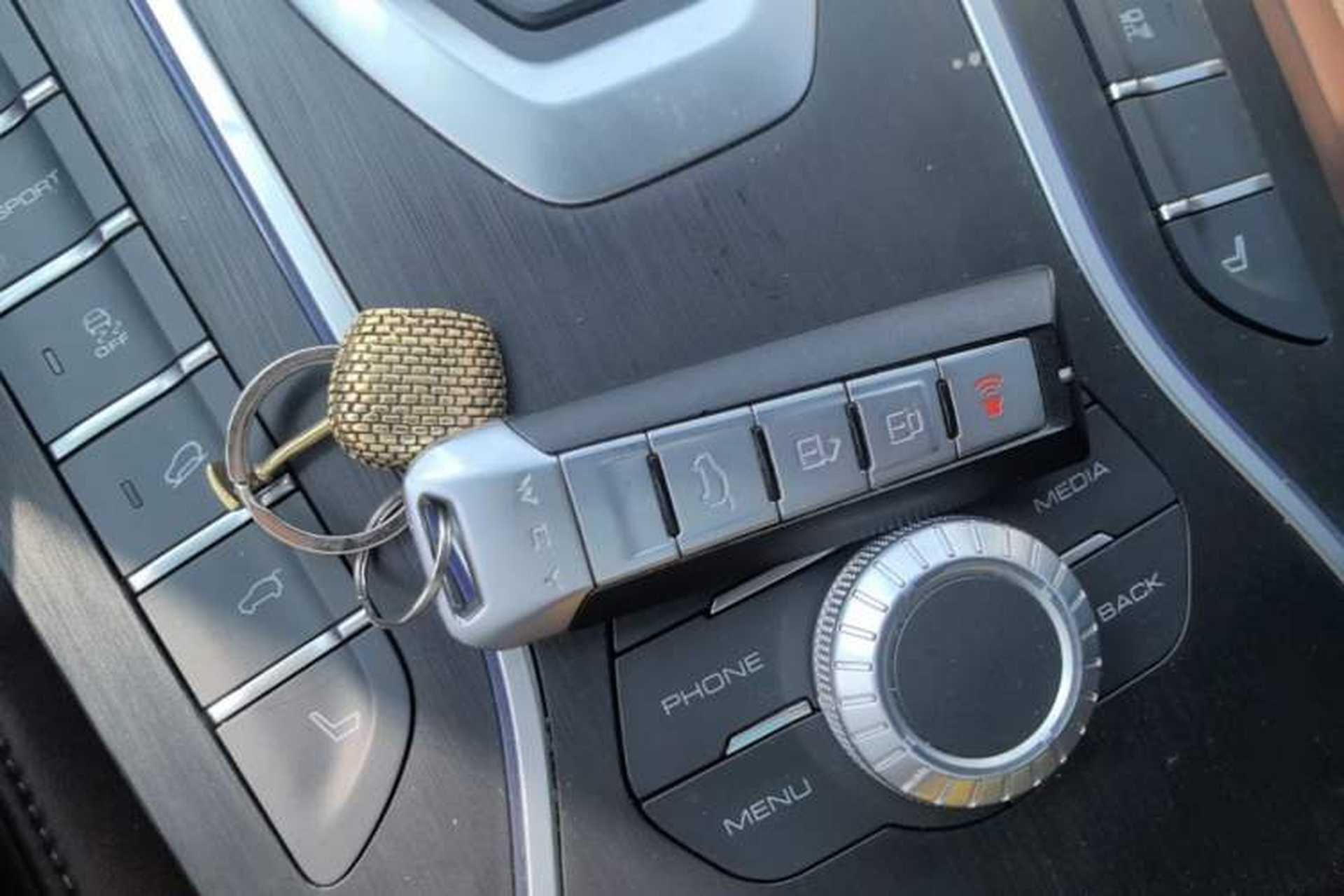 Used Wey VV7 2020 2.0T Flagship Edition Vehicle Key