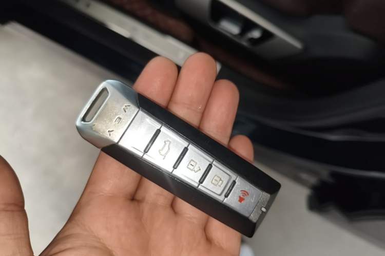 Used Wey VV7 2020 2.0T Ultra-Luxury Version Vehicle Key