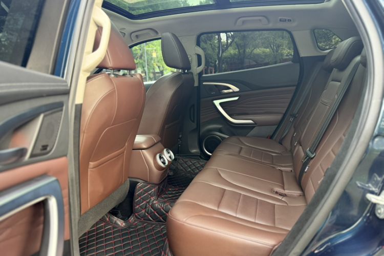 Used Wey VV7 2020 2.0T Flagship Edition Interior 13