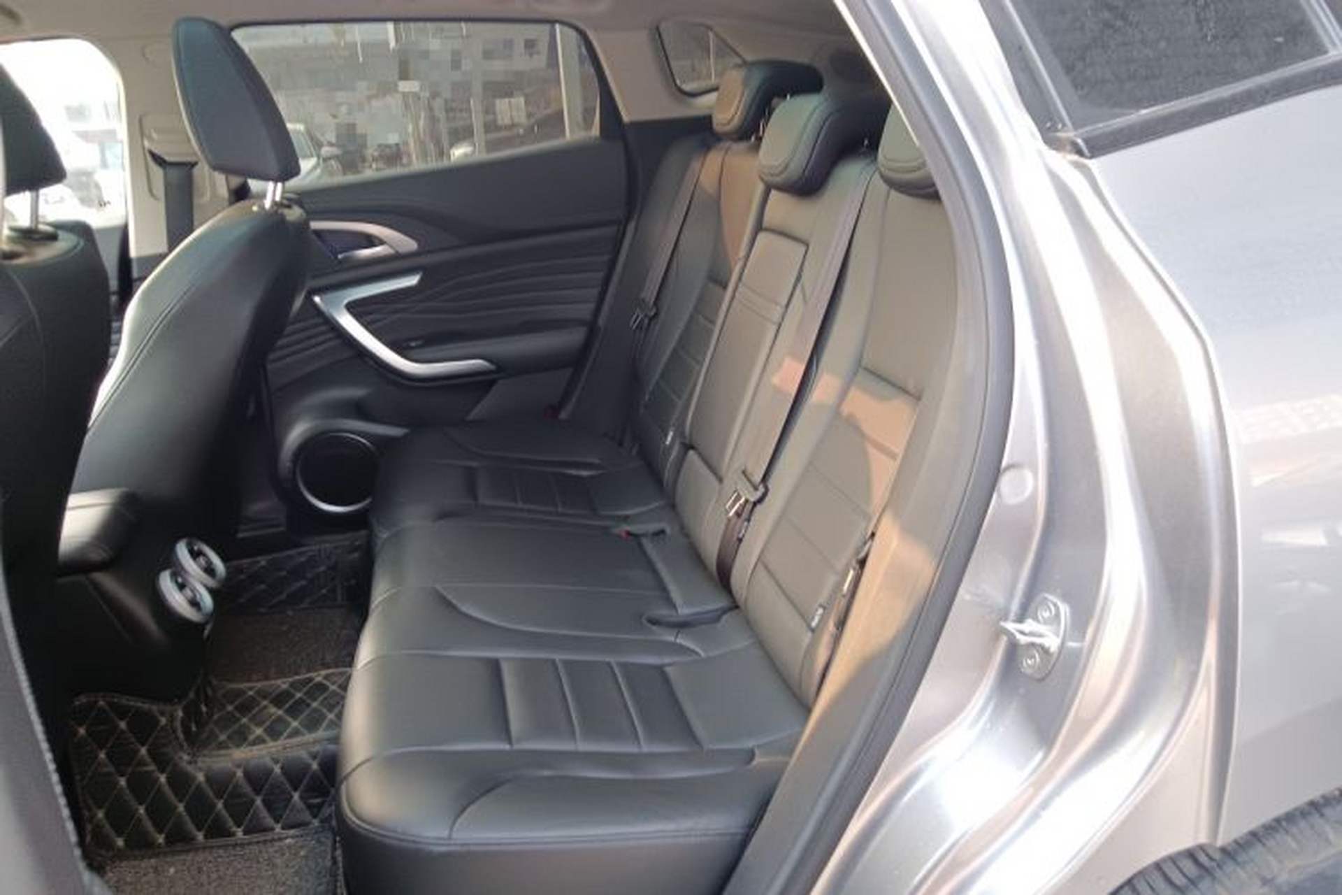Used Wey VV7 2020 2.0T Ultra-Luxury Version Left Rear Seat