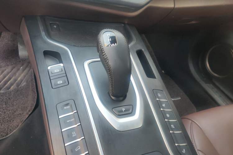 Used Wey VV7 2020 2.0T Flagship Edition Gear Lever