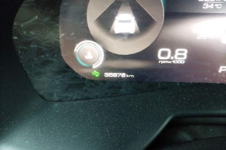 Used Wey VV7 2020 2.0T Flagship Edition Odometer Close Up
