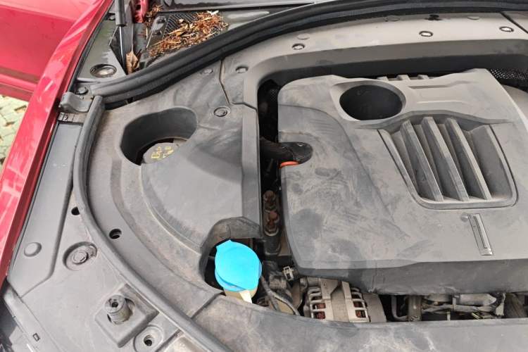 Used Wey VV7 2020 2.0T Flagship Edition Engine Bay Right