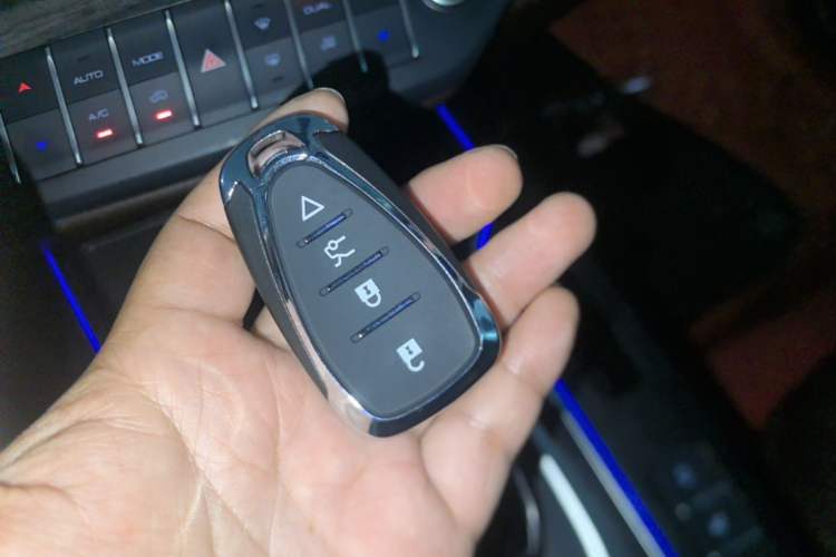 Used Wey VV7 2020 2.0T Ultra-Luxury Version Vehicle Key