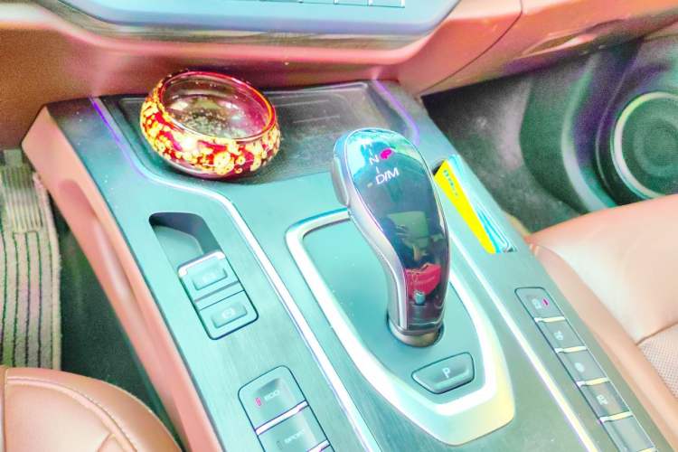 Used Wey VV7 2020 2.0T Flagship Edition Gear Lever