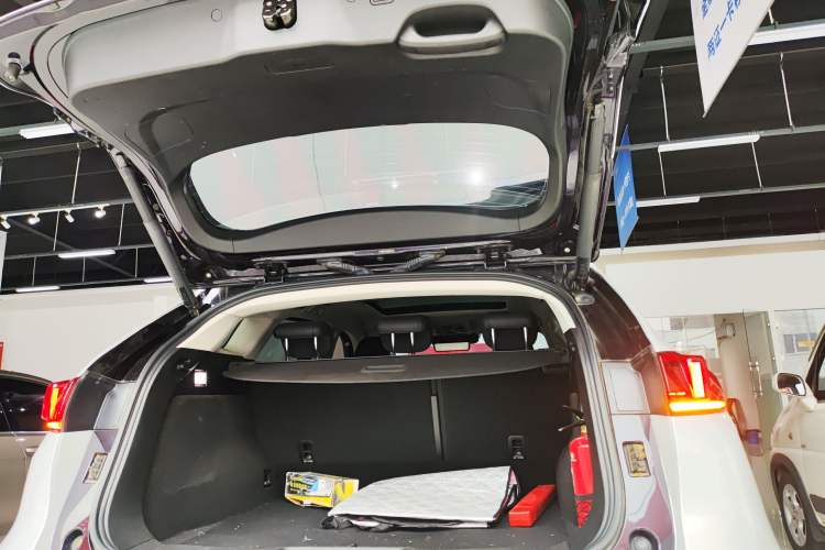 Used Wey VV7 2020 2.0T Flagship Edition Trunk
