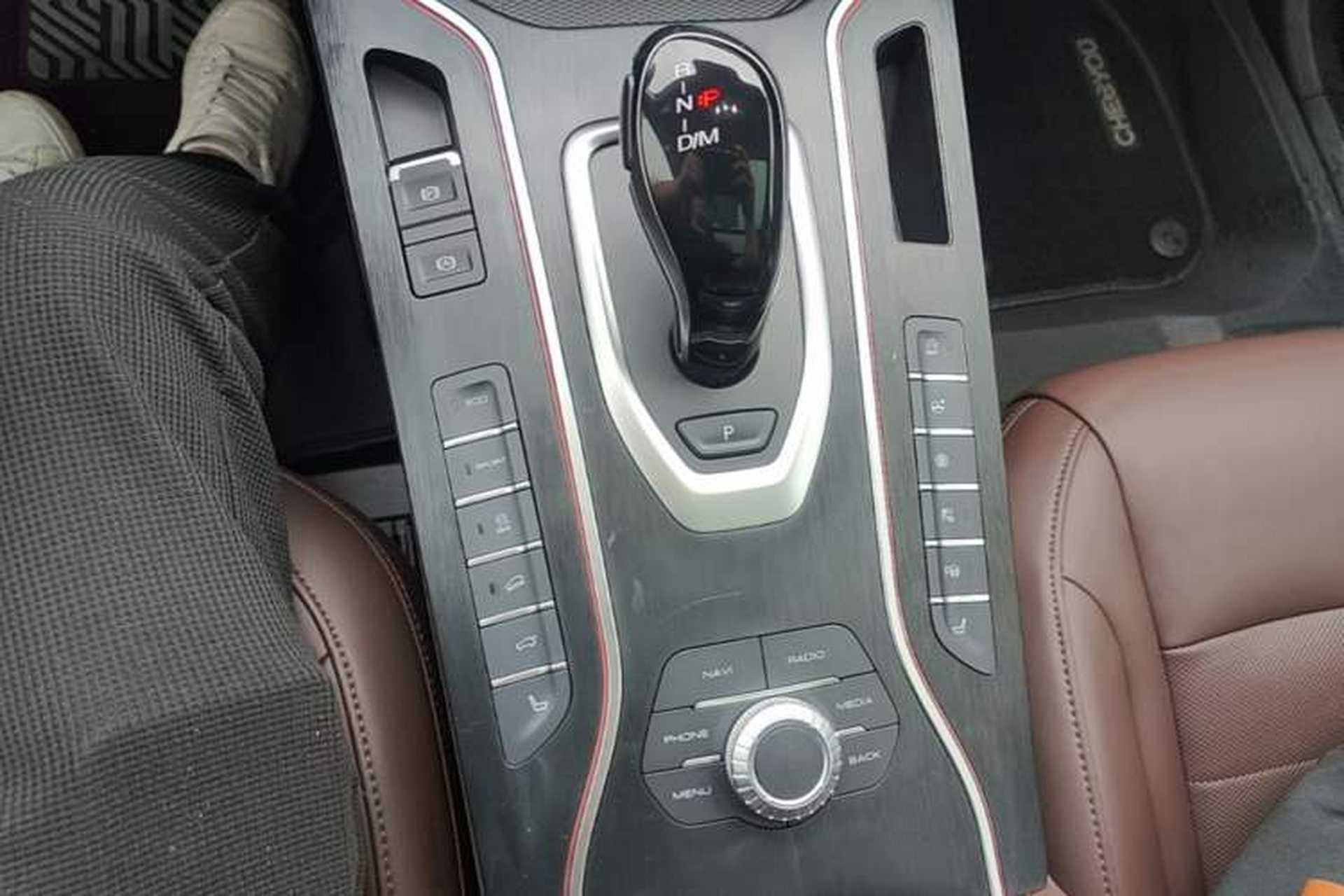 Used Wey VV7 2020 2.0T Flagship Edition Gear Lever