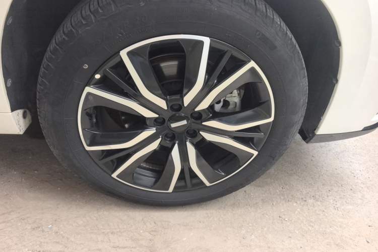 Used Wey VV7 2020 2.0T Flagship Edition Right Front Wheel Hub