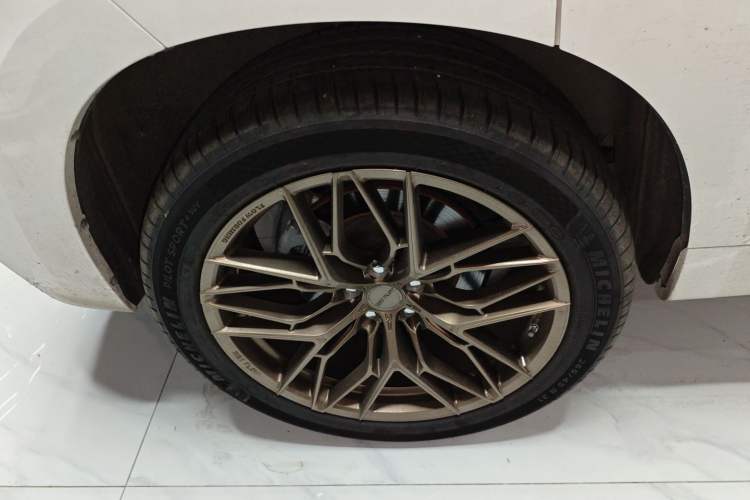 Used Wey VV7 2020 2.0T Flagship Edition Right Rear Wheel Hub