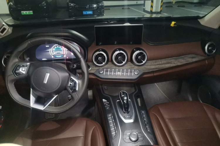 Used Wey VV7 2021 2.0T Technology Edition Center Console