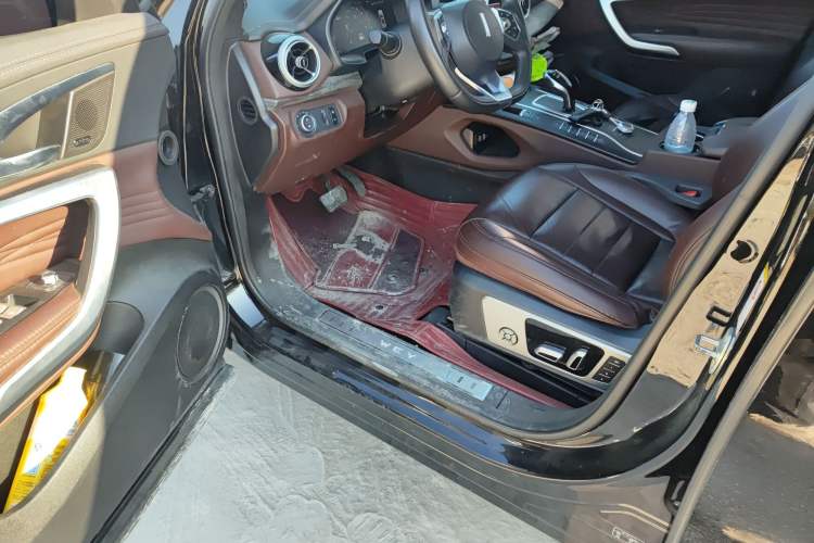 Used Wey VV7 2021 2.0T Technology Edition Driver Seat