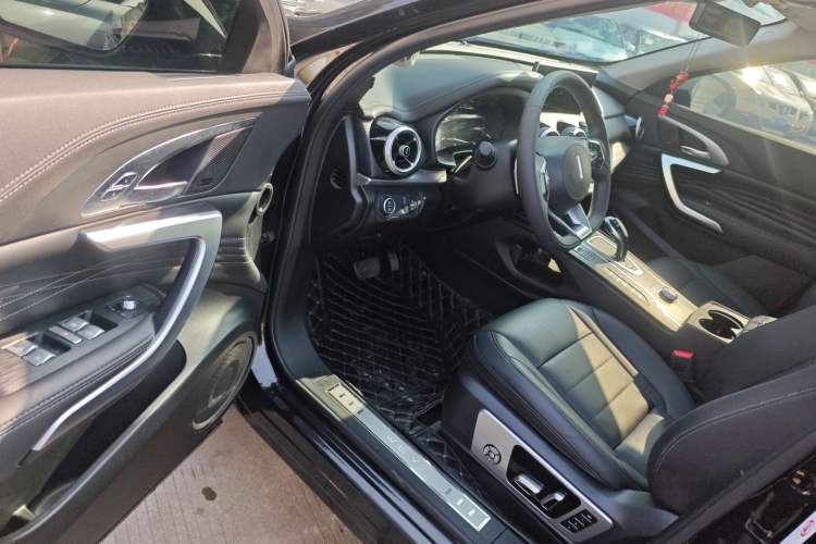 Used Wey VV7 2021 2.0T Technology Edition Driver Seat