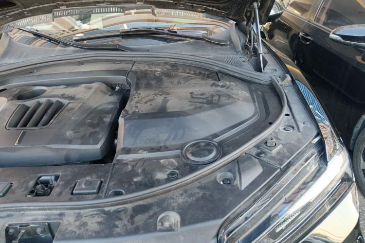 Used Wey VV7 2021 2.0T Technology Edition Engine Bay Left