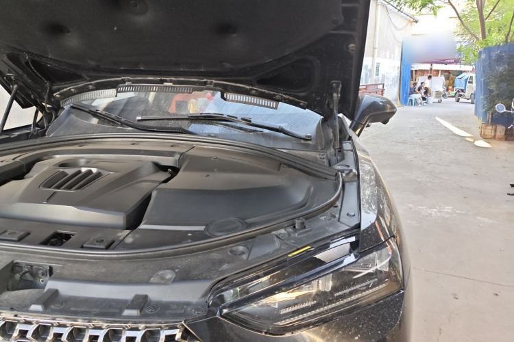 Used Wey VV7 2021 2.0T Technology Edition Engine Bay Left