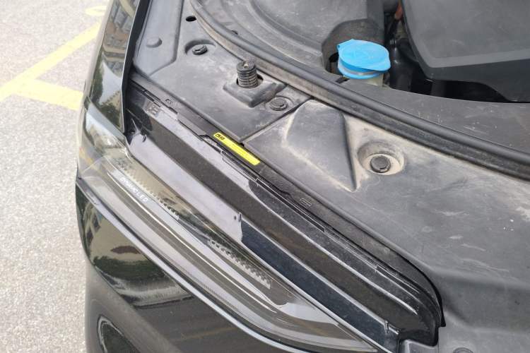 Used Wey VV7 2021 2.0T Technology Edition Engine Bay Right