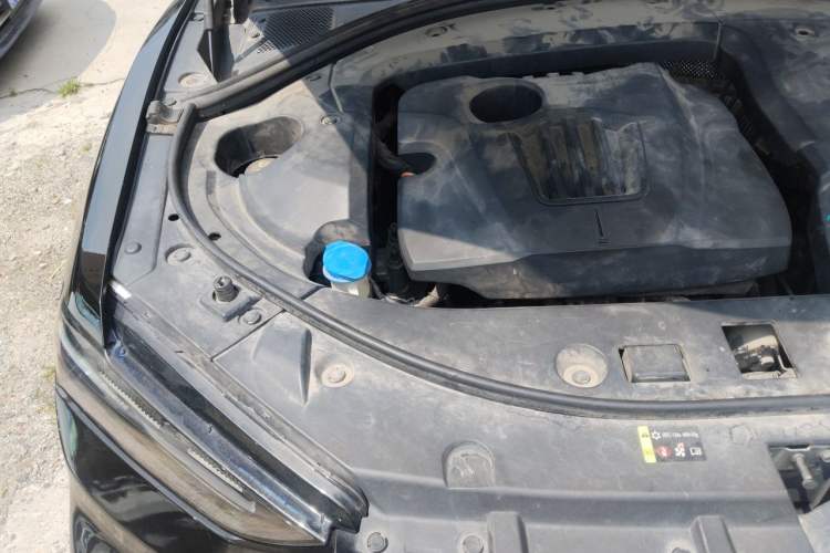 Used Wey VV7 2021 2.0T Technology Edition Engine Bay Right