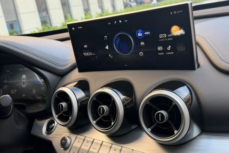 Used Wey VV7 2021 2.0T Technology Edition Interior 1