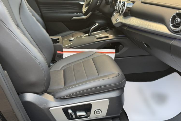 Used Wey VV7 2021 2.0T Technology Edition Interior 13