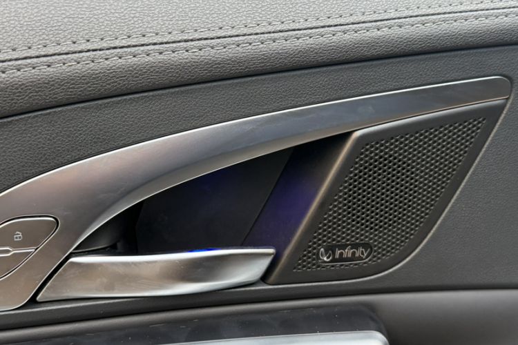 Used Wey VV7 2021 2.0T Technology Edition Interior 15