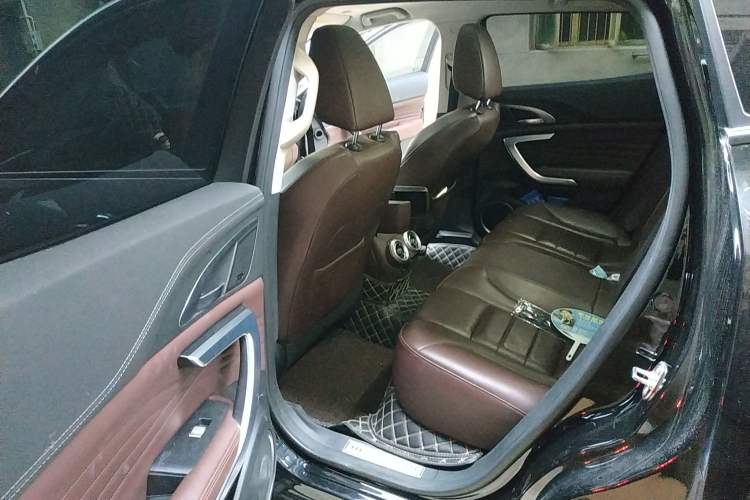 Used Wey VV7 2021 2.0T Technology Edition Left Rear Seat