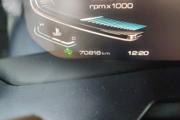 Used Wey VV7 2021 2.0T Technology Edition Odometer Close Up