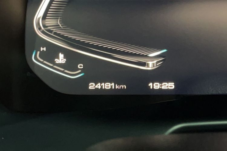 Used Wey VV7 2021 2.0T Technology Edition Odometer Close Up