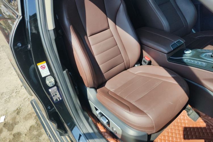 Used Wey VV7 2021 2.0T Technology Edition Right Front Seat