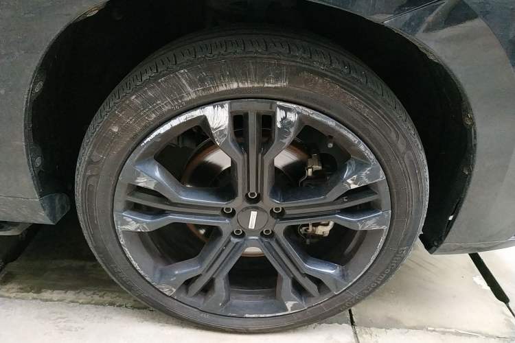 Used Wey VV7 2021 2.0T Technology Edition Right Front Wheel Hub